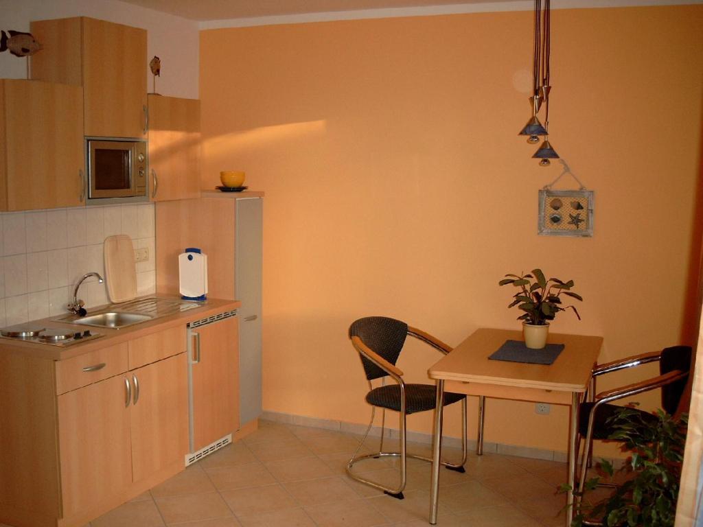 Ferienwohnung Amelie Heringsdorf  Pokoj fotografie